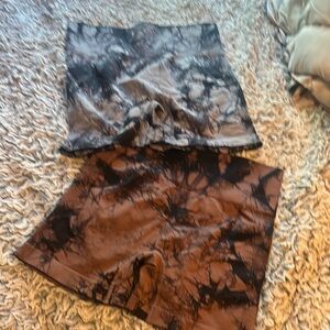 2 Tie-Dye Patterned Athletic shorts, size Large, NWOT‎